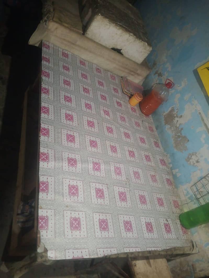 table takhat 1