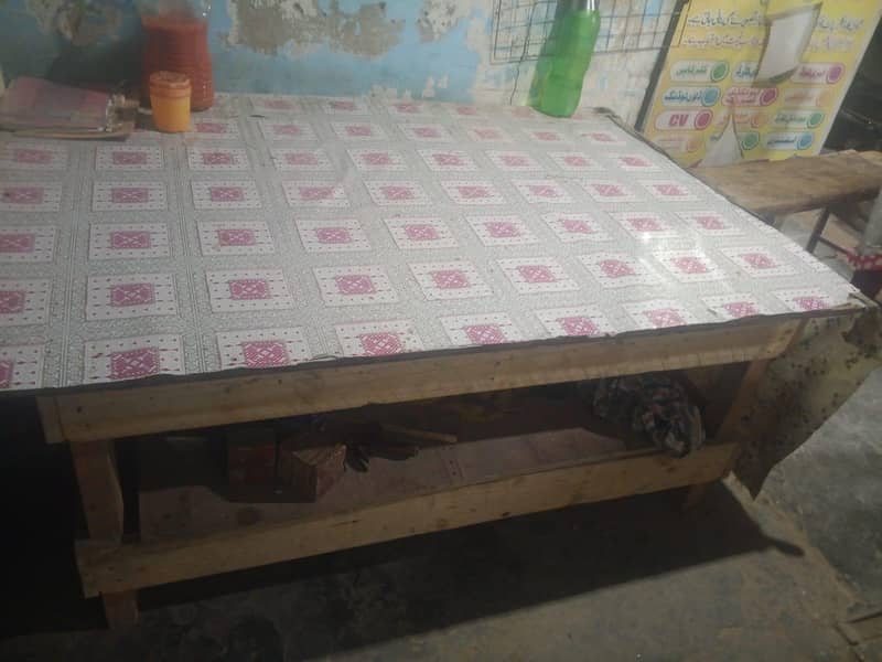 table takhat 3