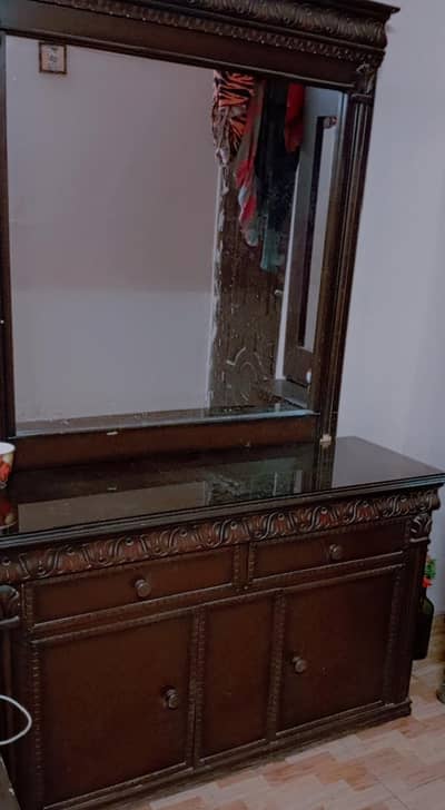 dressing table