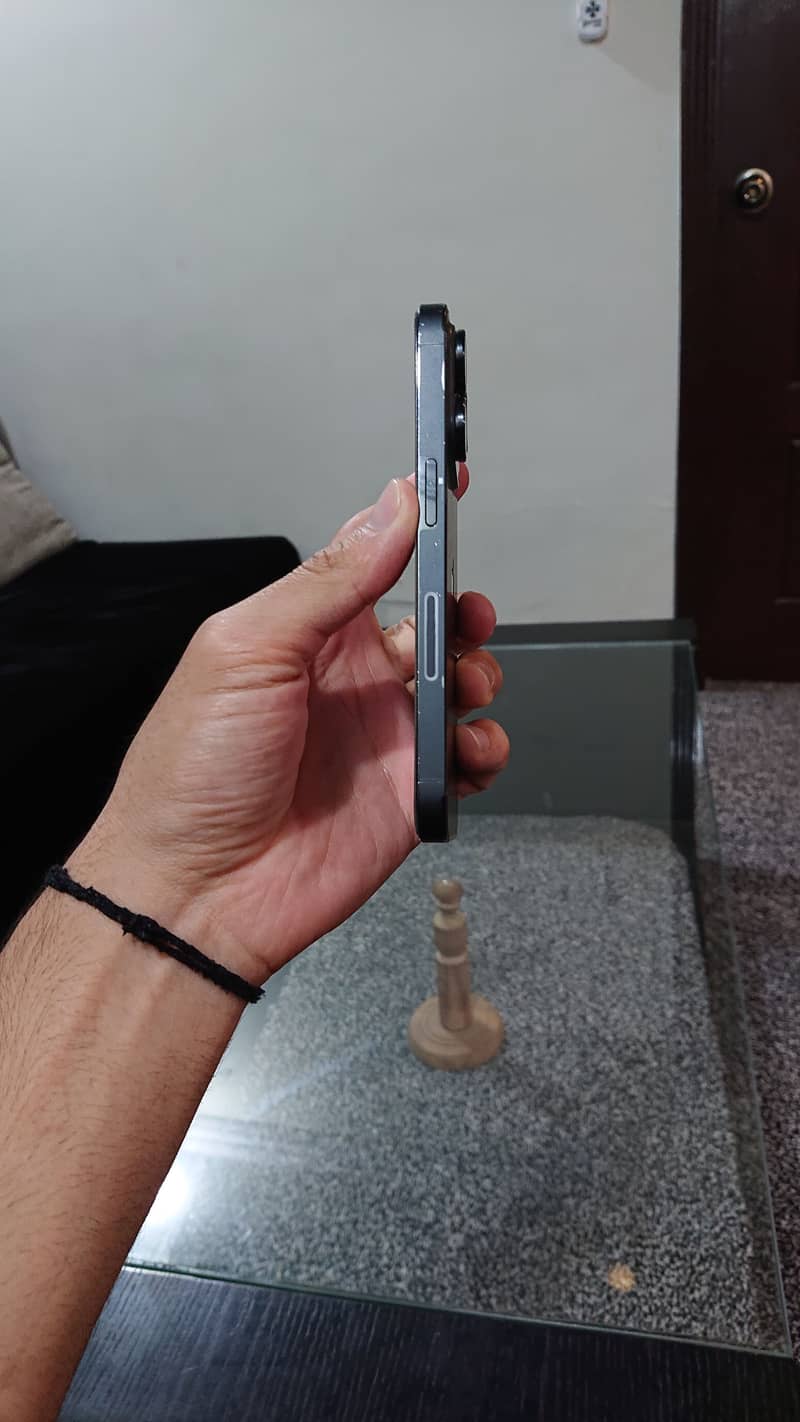 Iphone 14 pro 13