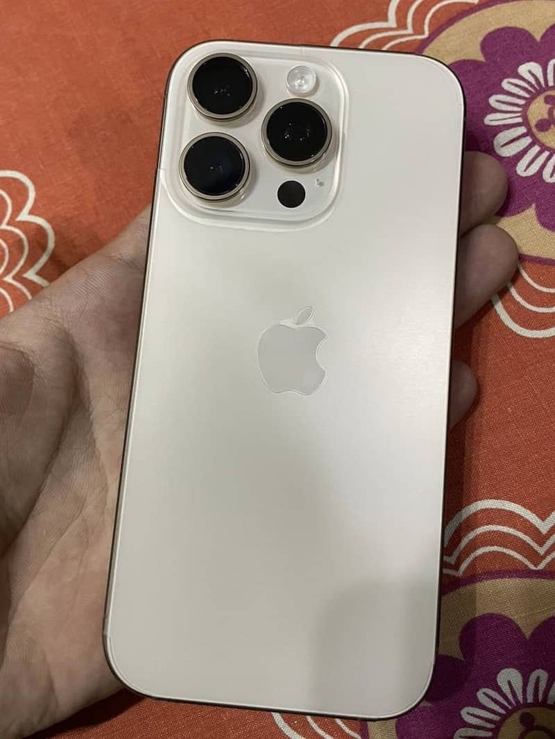 Iphone 16 pro jv 1