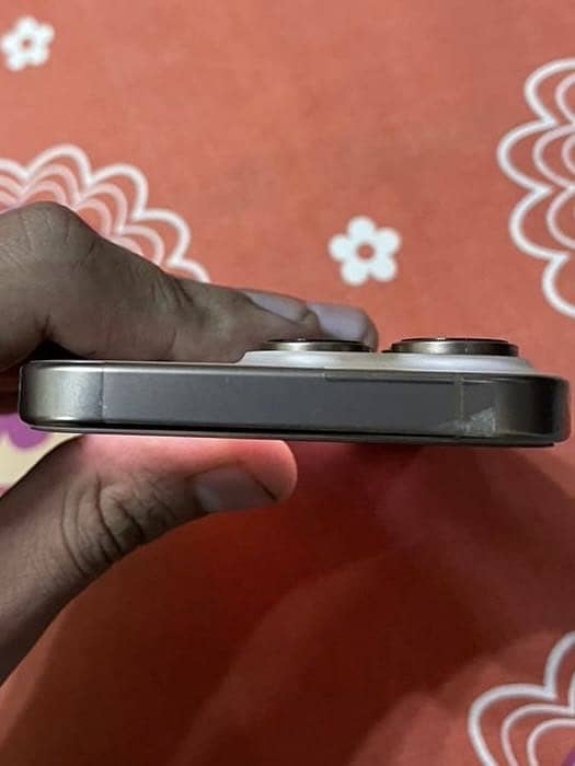 Iphone 16 pro jv 2