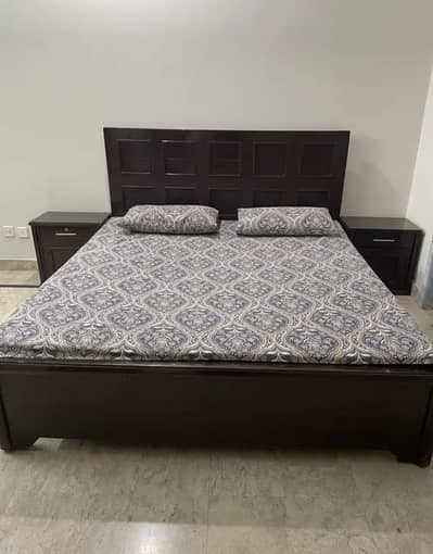 solid wooden bed set