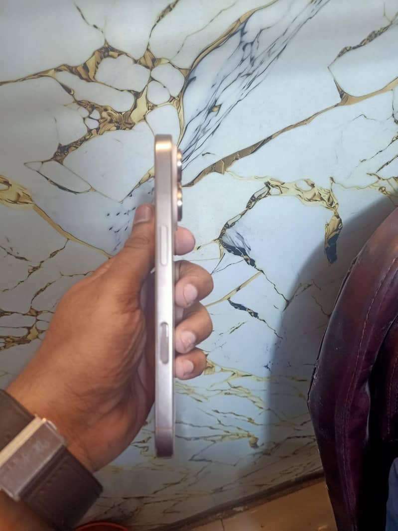 Iphone 16 Pro 128 4