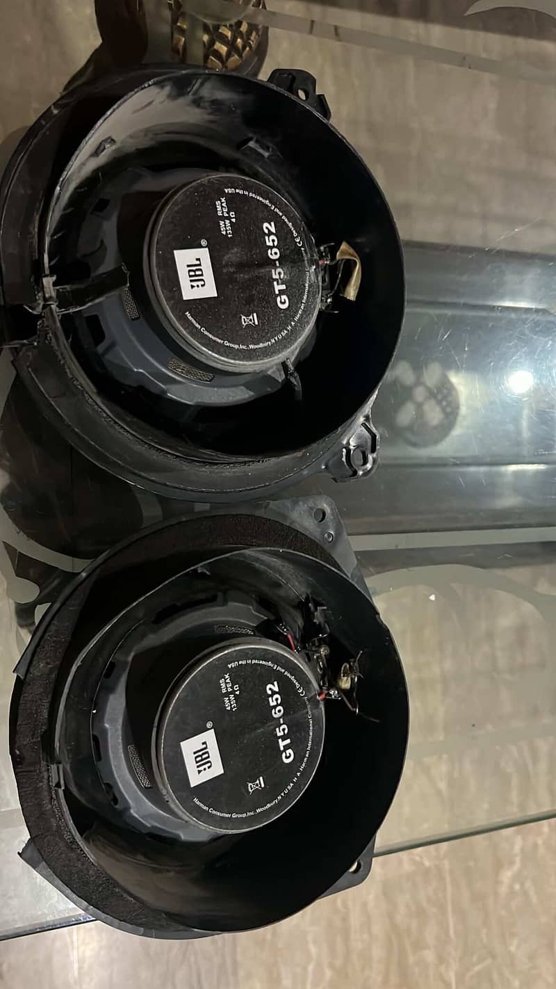 JBL speaker 0