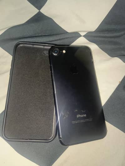 iPhone 7 non pta pack set h koi fult nhi h battery helth 86 h original