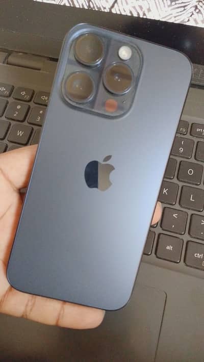 Apple Iphone 15 pro factory unlocked