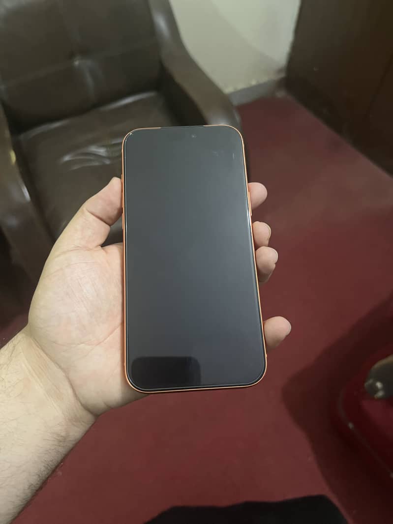 IPHONE 17 PRO MAX 4