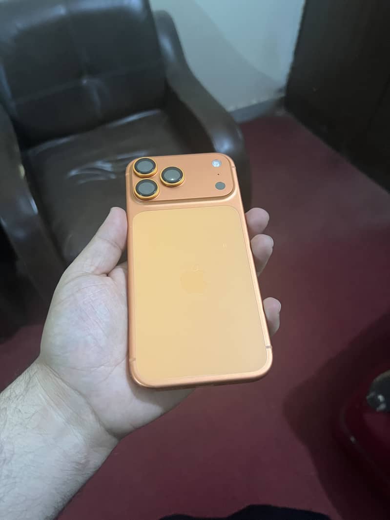 IPHONE 17 PRO MAX 5