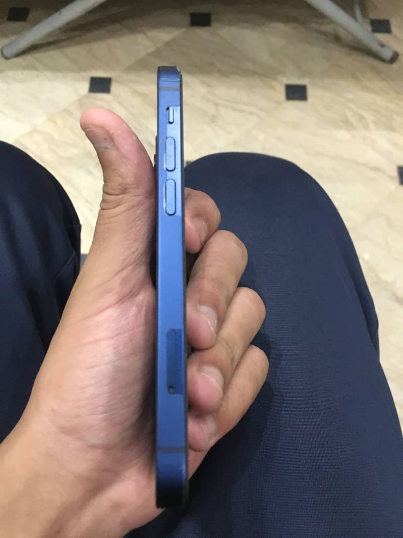 iPhone 12 mini 3