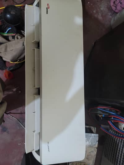 GABA NATIONAL 1.5 TON INVERTER AC