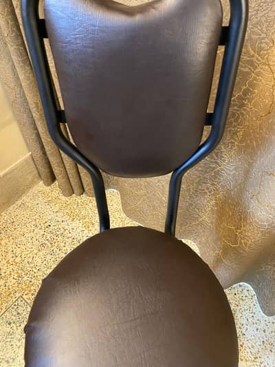 rotating stool