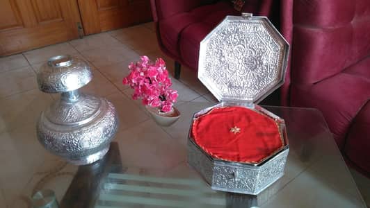 vintage indian crafted antique pandan and pot with mug