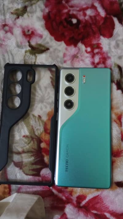 tecno cammon 40 pro daba charger sath sub kuch ok 10/10 no fault