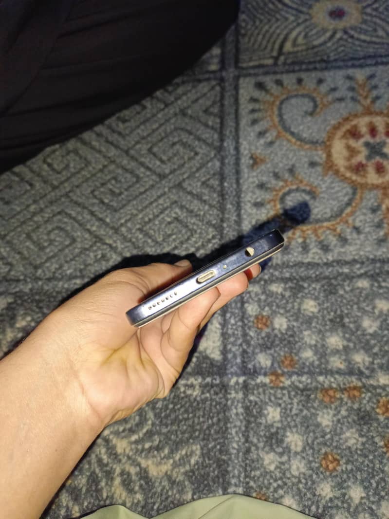 Tecno 1