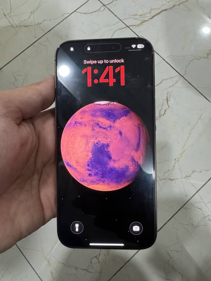 Iphone 16 pro max 4