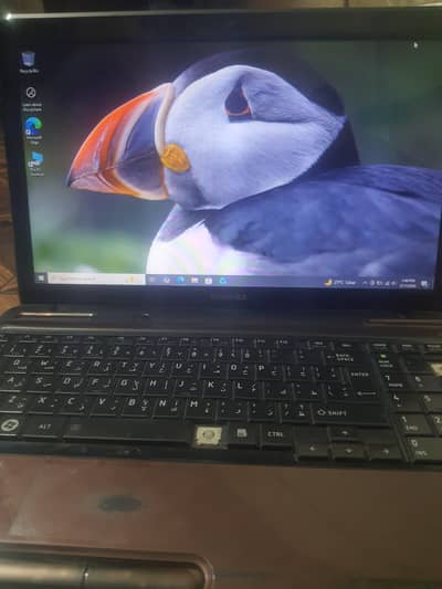 Toshiba satellite Laptop 4gb/300gb