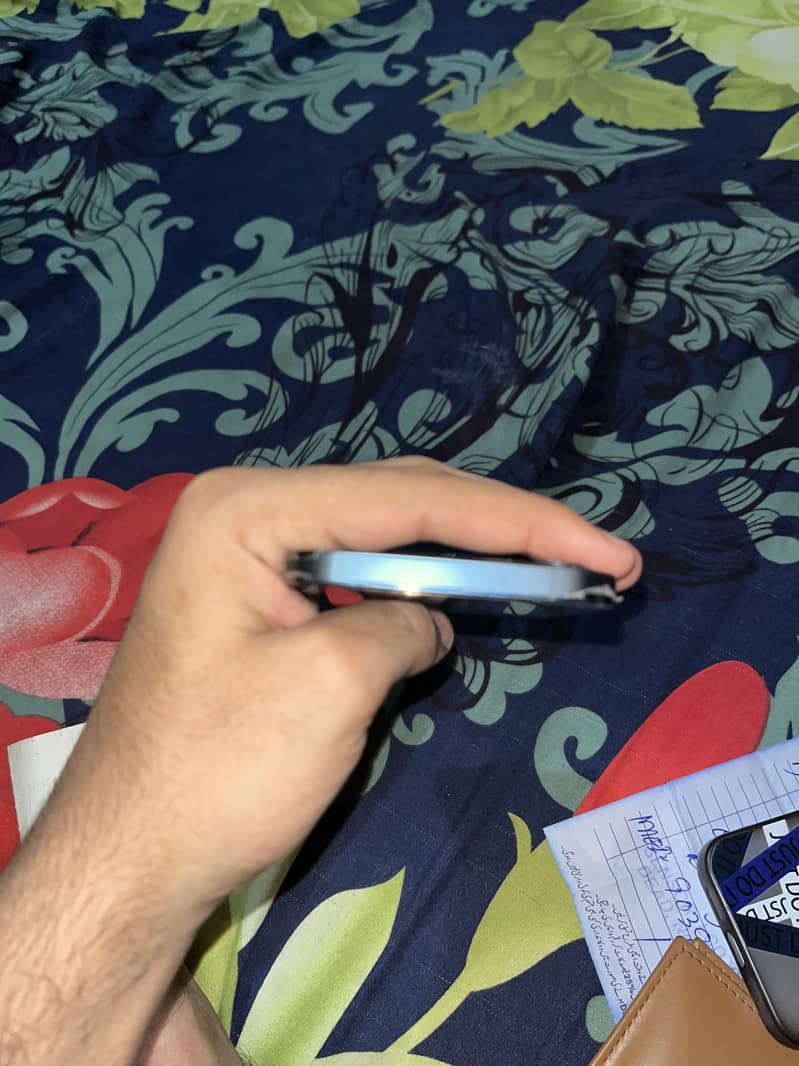 Iphone 12 pro 1