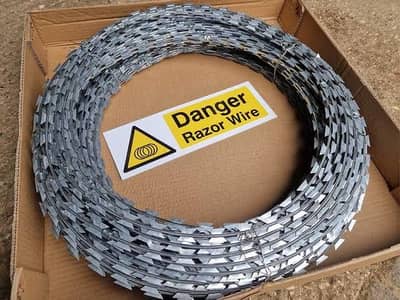 Jali Fence Razor Wire Barbed Wire Chain Link Security Wire Welded Mesh