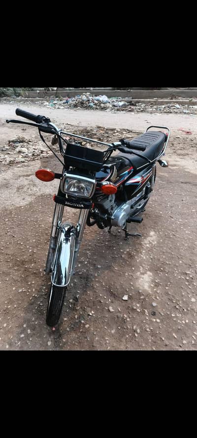 honda cg 125 bilkul ok hai engine seld hai original tanki side cover