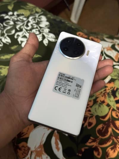 Tecno Spark 20 Pro Plus