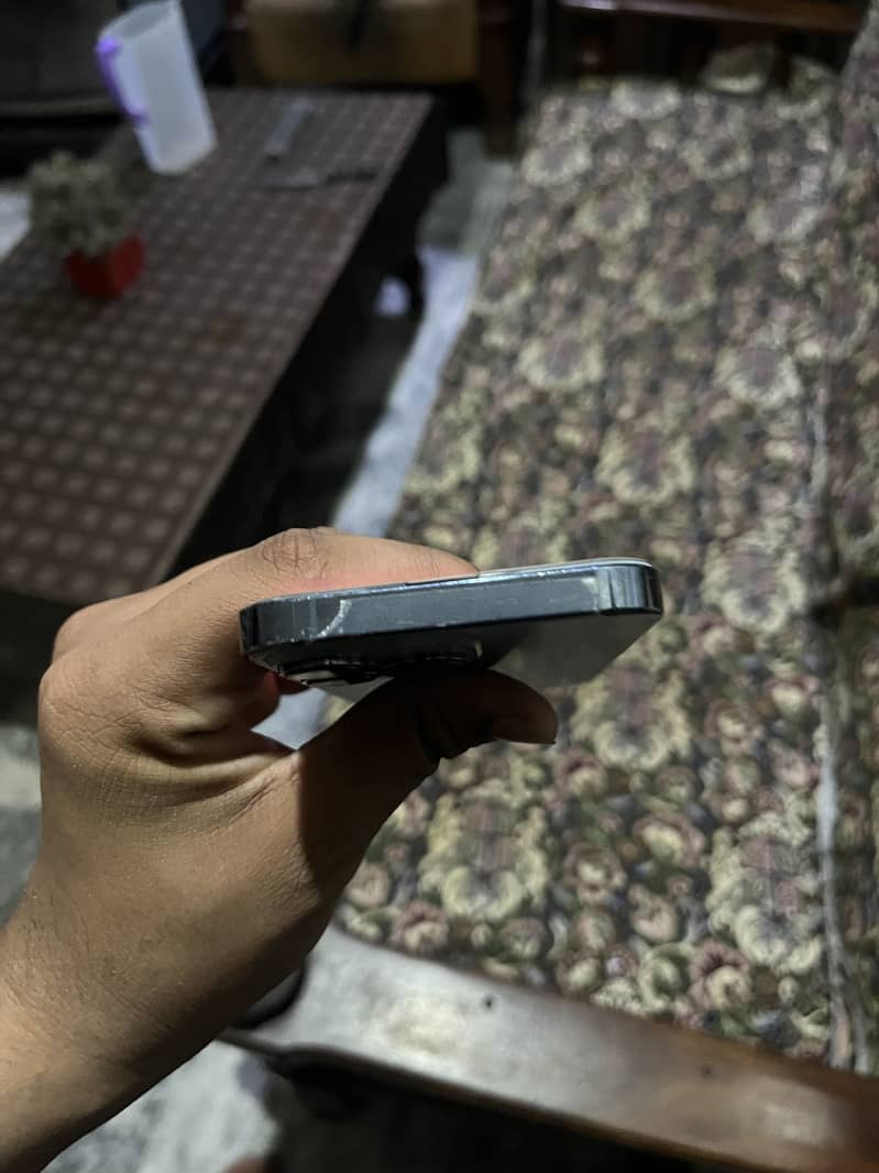 iphone 13 jv 1