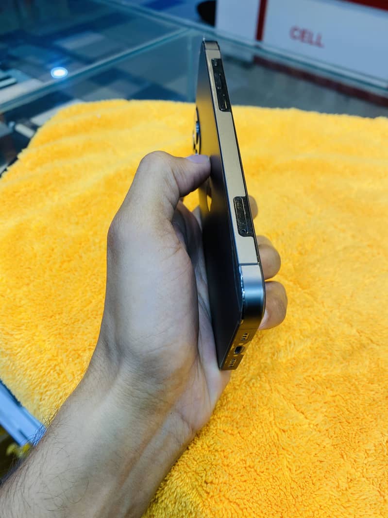 Iphone 12 pro 1
