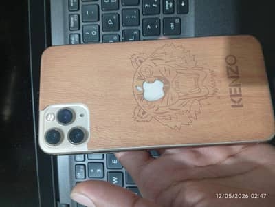 iPhone 11 pro Max 256 GB Dual PTA Approved 8/10