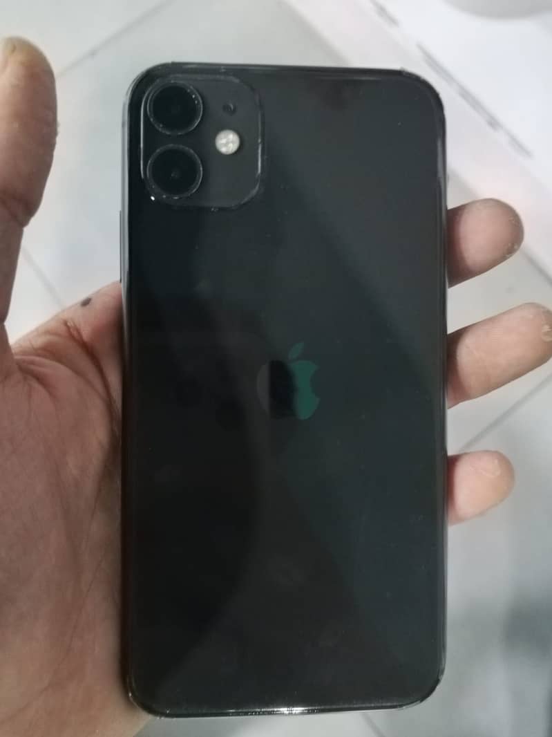 iPhone 11 3