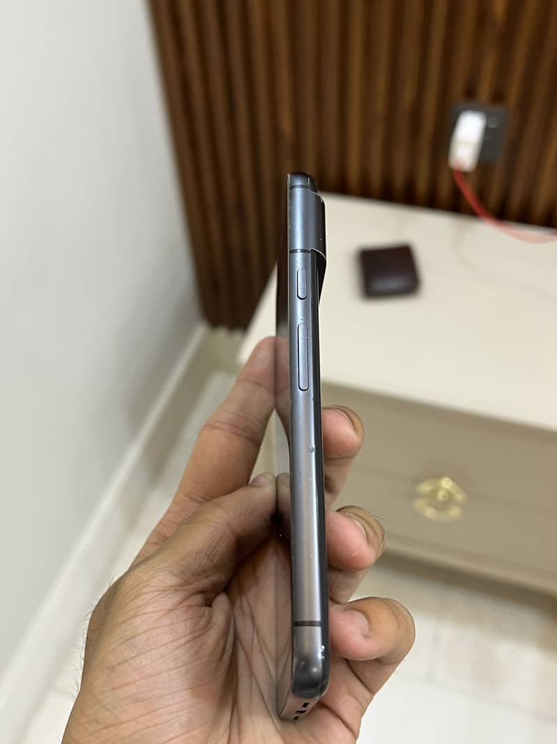 GOOGLE PIXEL 8 1