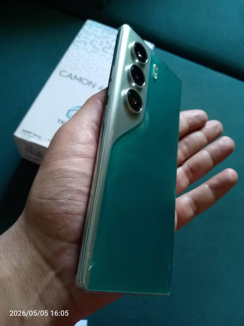 Techno camon 40 pro 3