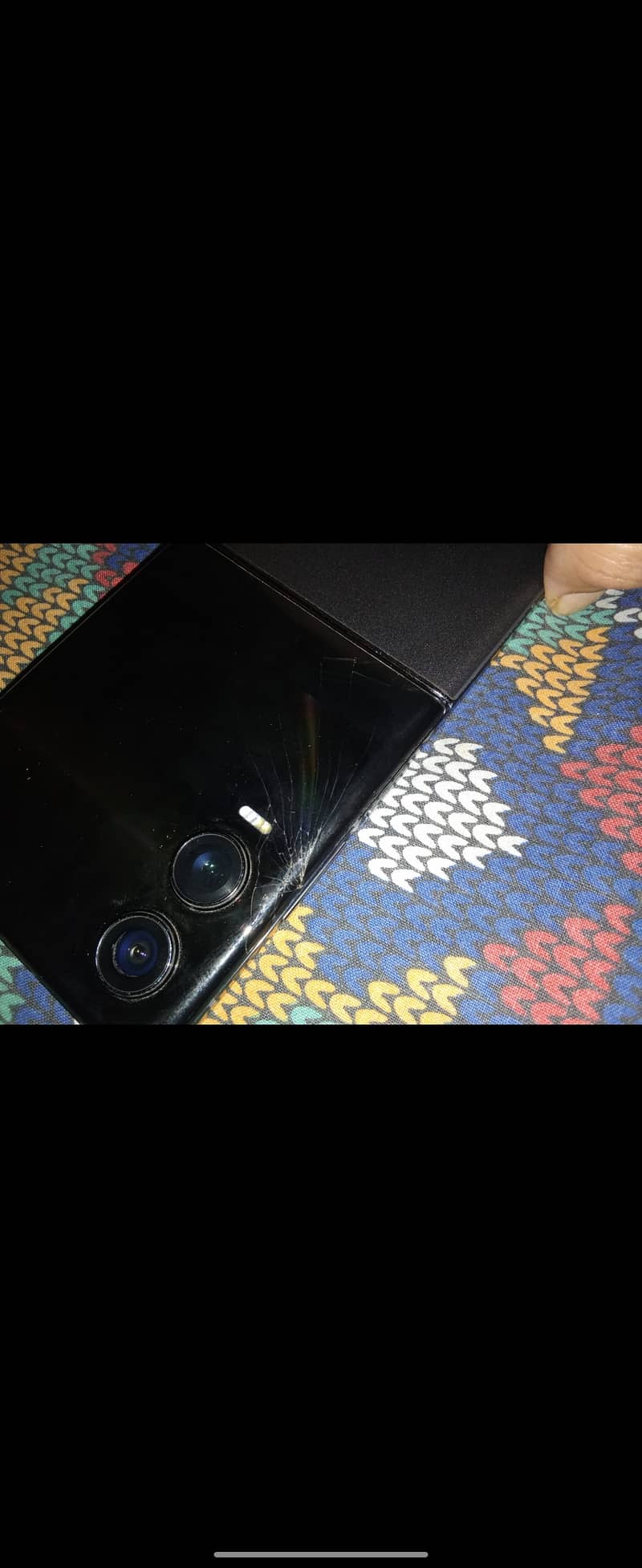 Infinix zero flip 4