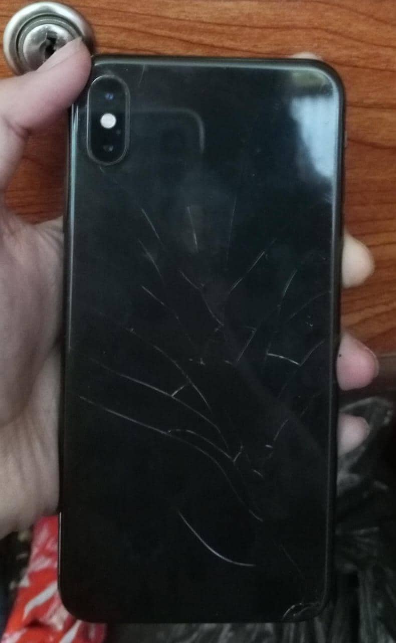 iphone xs max 1