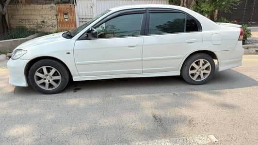 Urgent selling Honda civic 2005