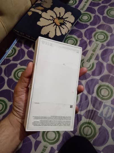 iphone 11 box