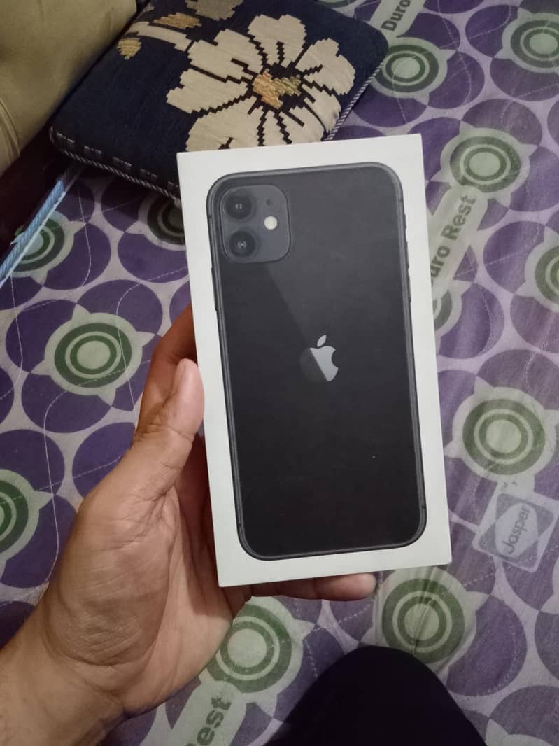 iphone 11 box 2