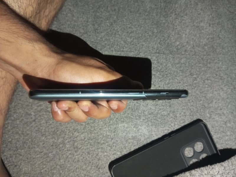 ONE PLUS 10 PRO 2