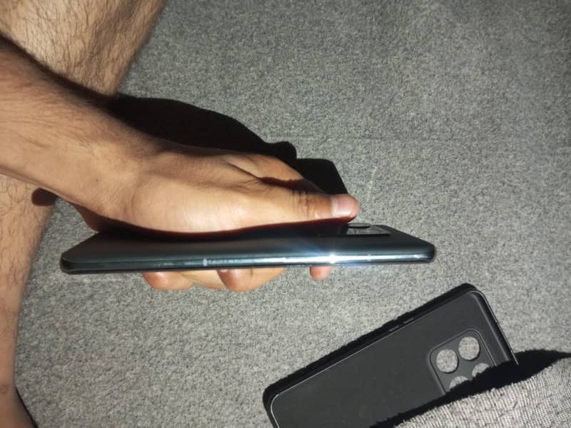 ONE PLUS 10 PRO 4