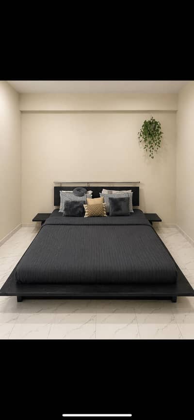 Habitt King size Bed