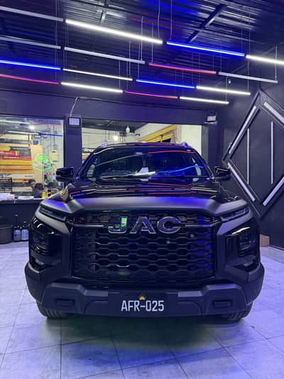 Jac t9 hunter available for sell