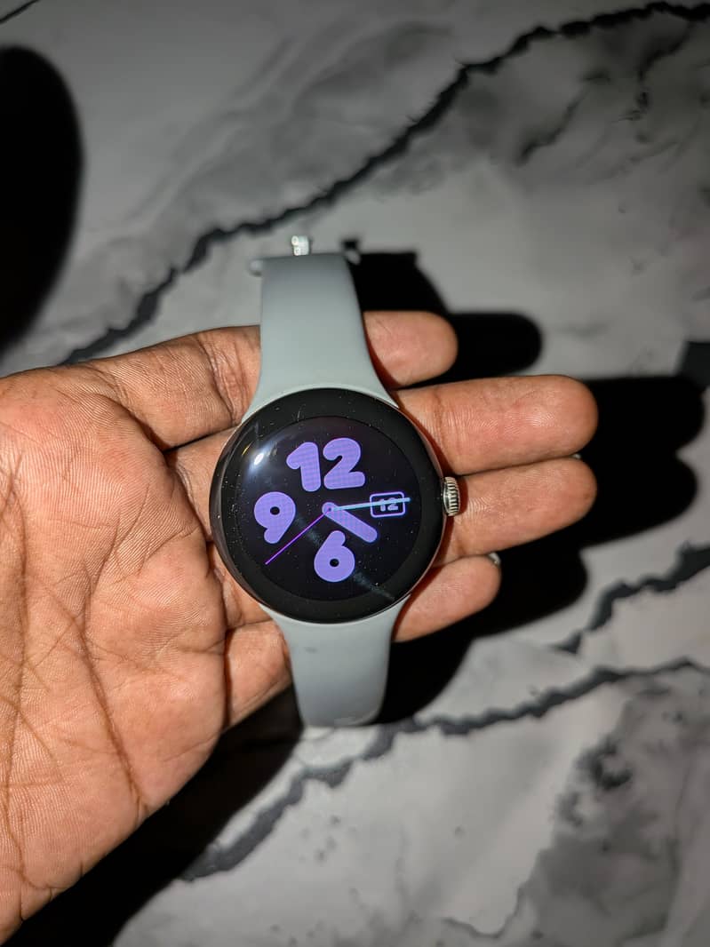 Google pixel watch ⌚ 10/10 condition 0