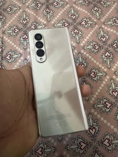 SAMSUNG FOLD 3