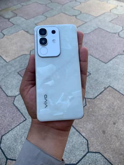 Vivo with Complete Box