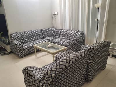 Lshaped sofa set with 1+1 seat. . . without table. . . excellent condition