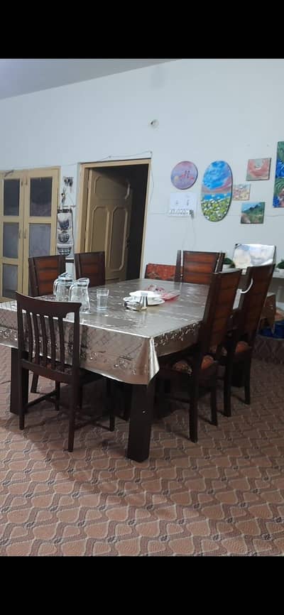 Dinning with 8 chairs