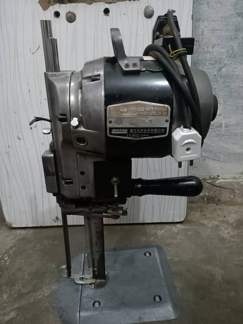 Fabric Cutting Machine 0