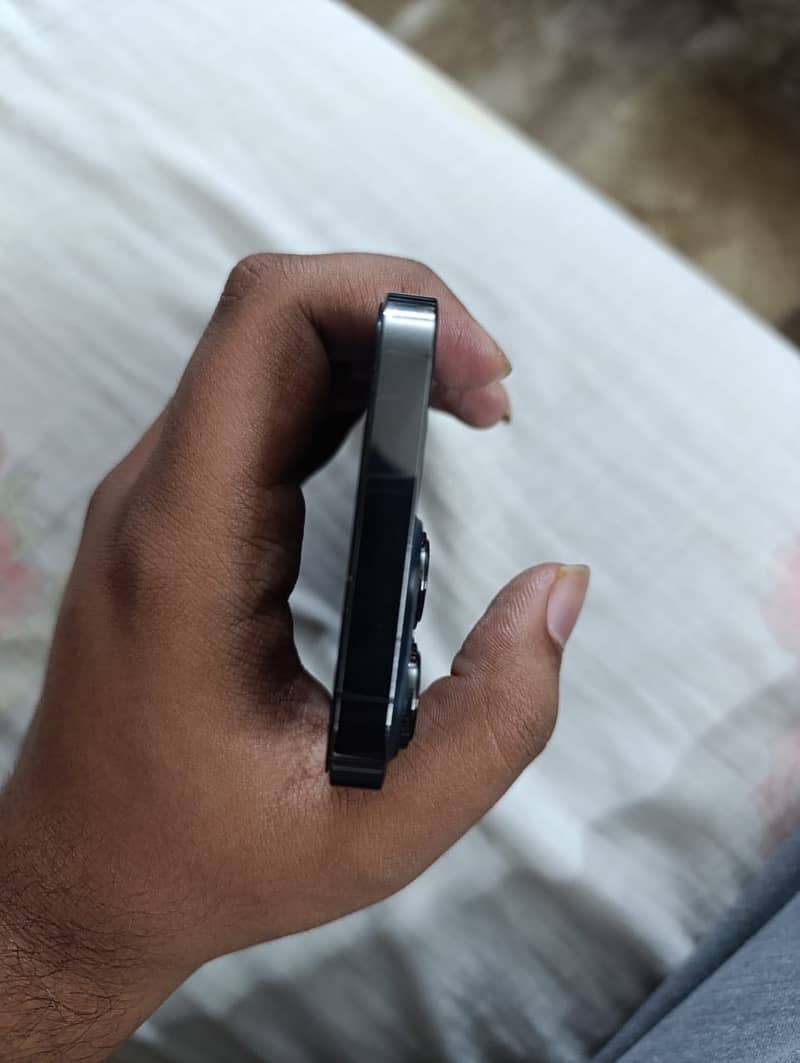 iPhone 13 pro 6