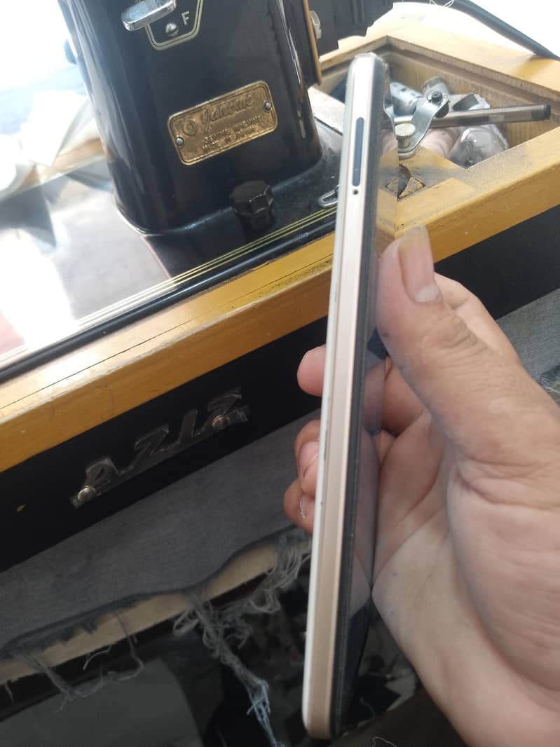 tecno camon 18t 2
