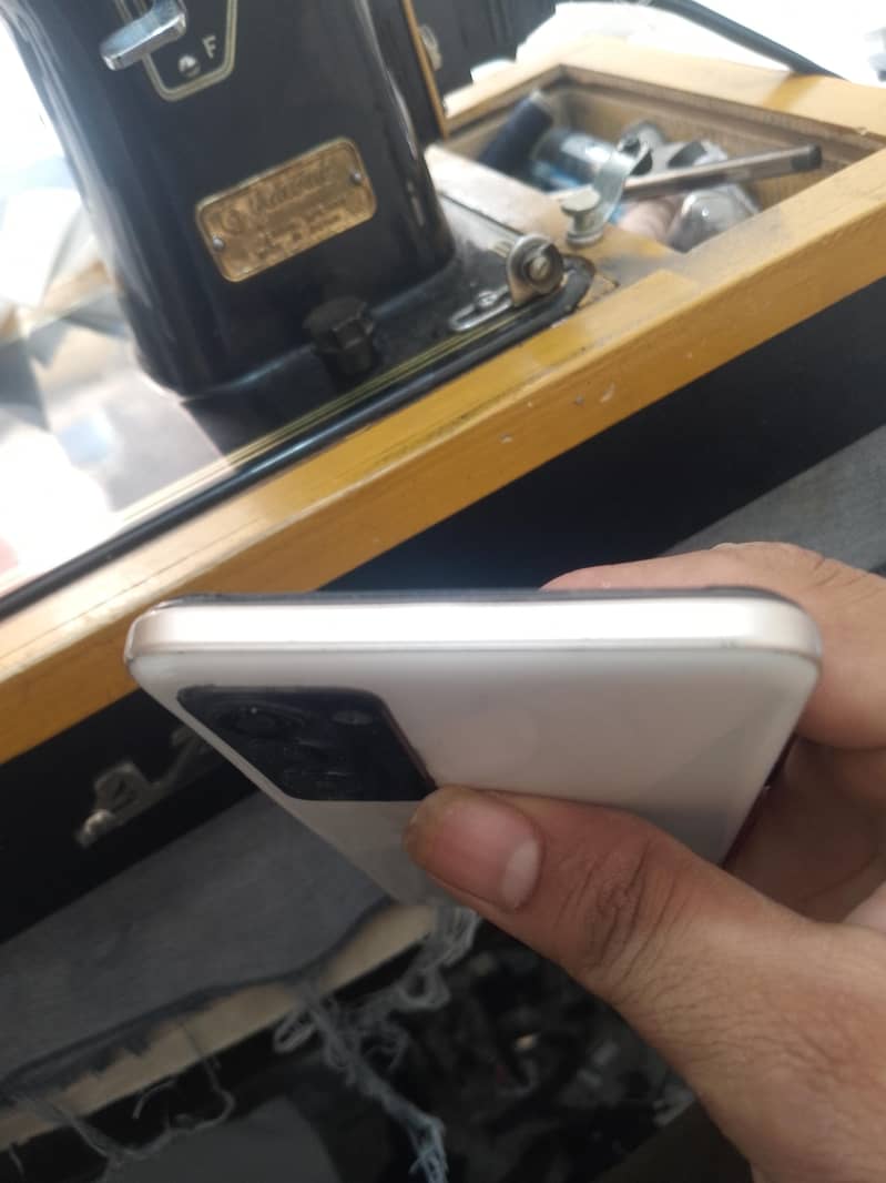tecno camon 18t 6
