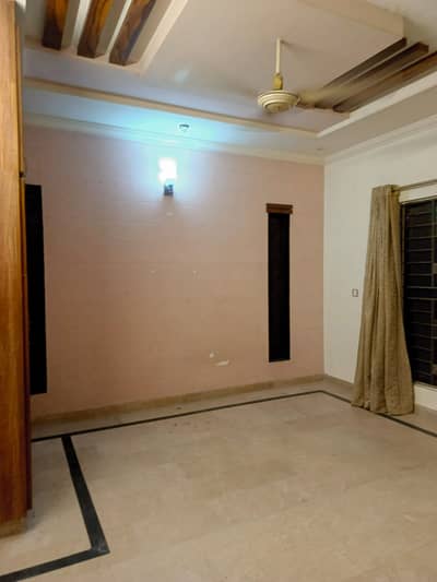 10 Marla Upper Portion For Rent